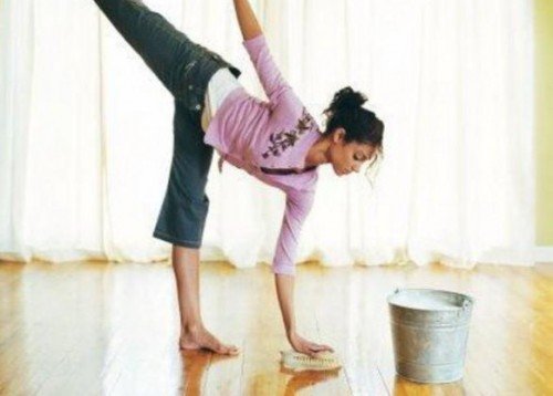 How to combine ordinary household chores with physical exercises