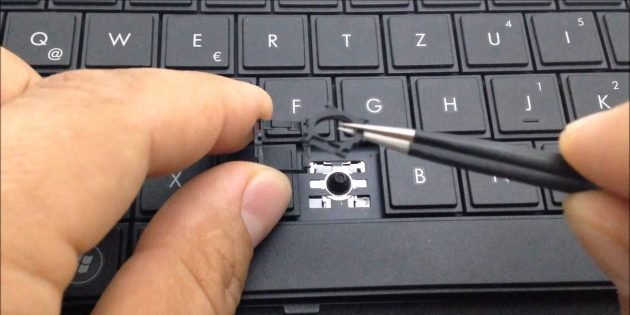 How to clean the keyboard inside and out