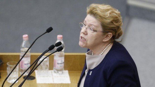 Mizulina is on a roll again: "The iPhone is corrupting our children"