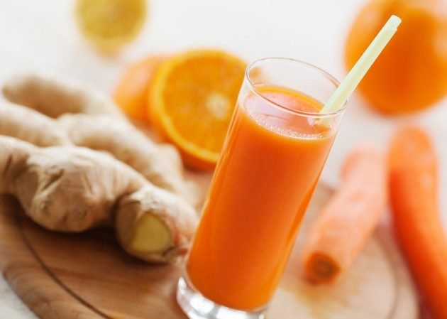 Energizing and vitamin—rich drinks - against colds, bad mood and apathy