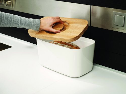 interesting bread box in which bread does not dry out