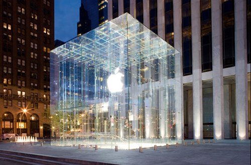 Apple retail network will be headed by Burberry CEO